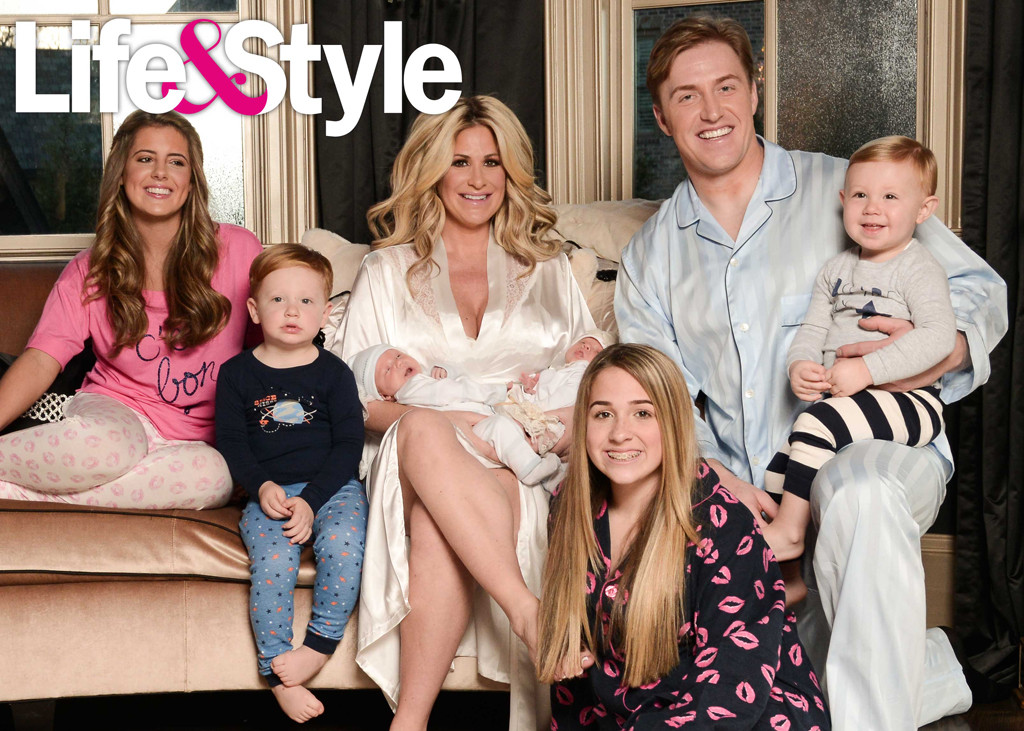 Kim Zolciak S Newborn Twins Kaia Rose And Kane Ren Make Their
